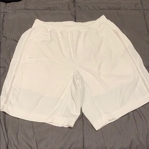 Lululemon white shorts medium
